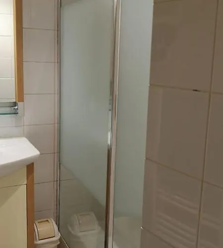 La Colliassoise Apartman Collias